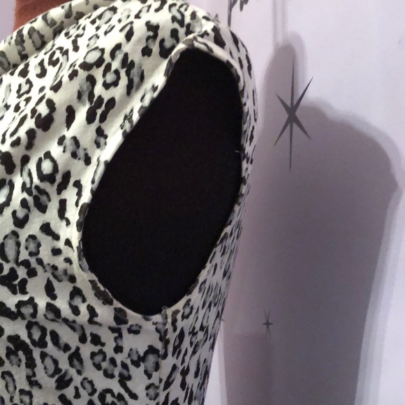 Express Cheetah Top - Picture 2 of 6